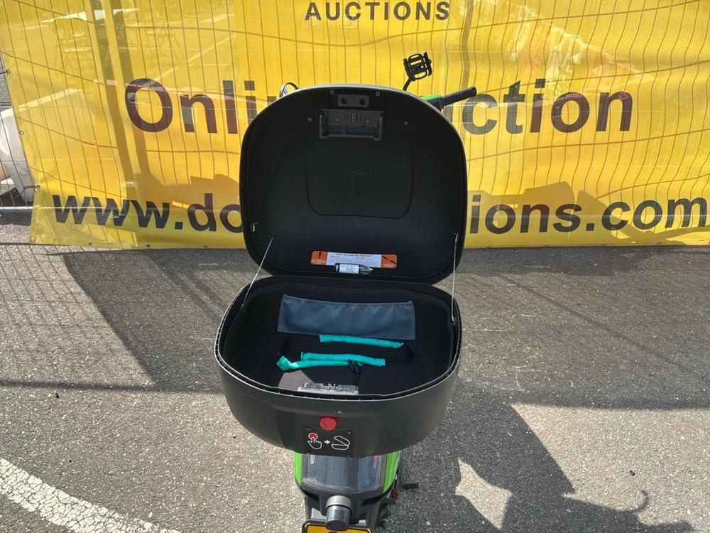 Super SOCO CUx Electric Scooter