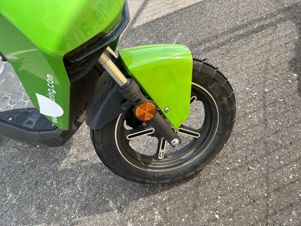 Super SOCO CUx Electric Scooter