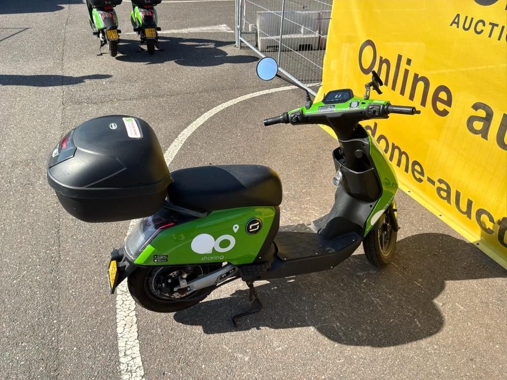 Super SOCO CUx Electric Scooter
