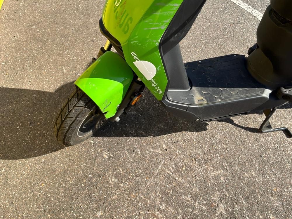 Super SOCO CUx Electric Scooter