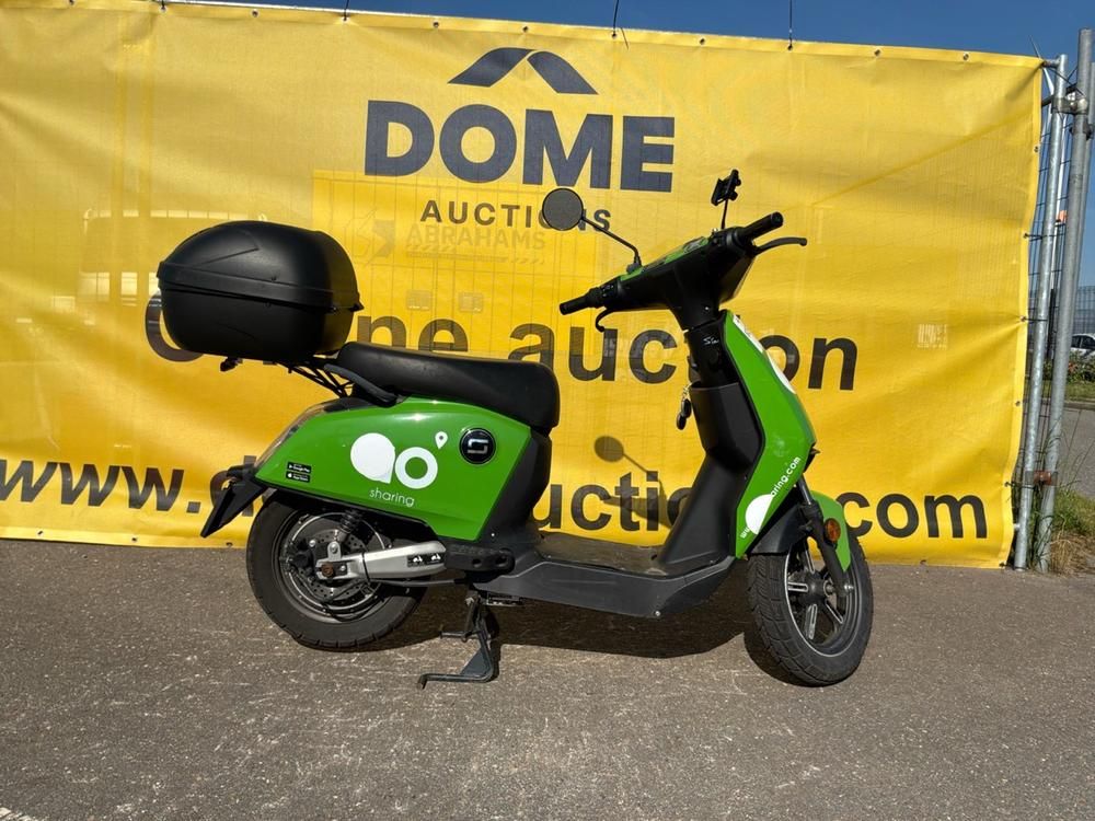 Super SOCO CUx Electric Scooter