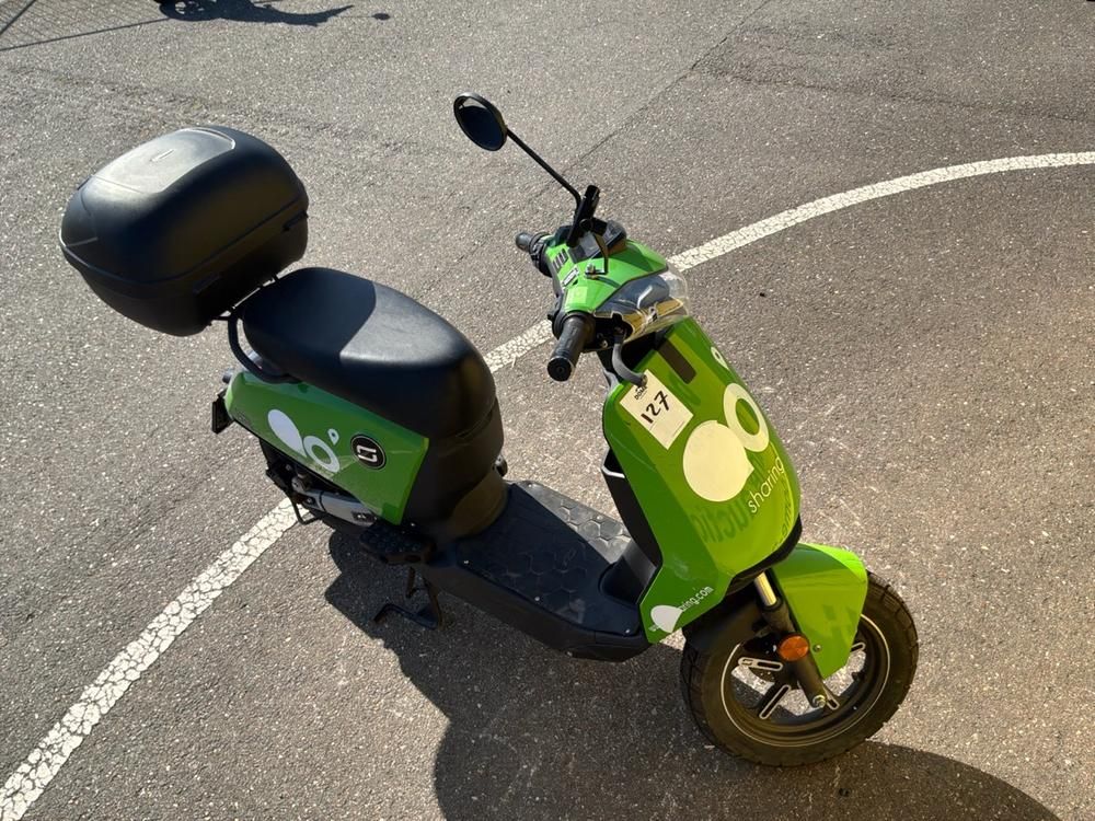 Super SOCO CUx Electric Scooter