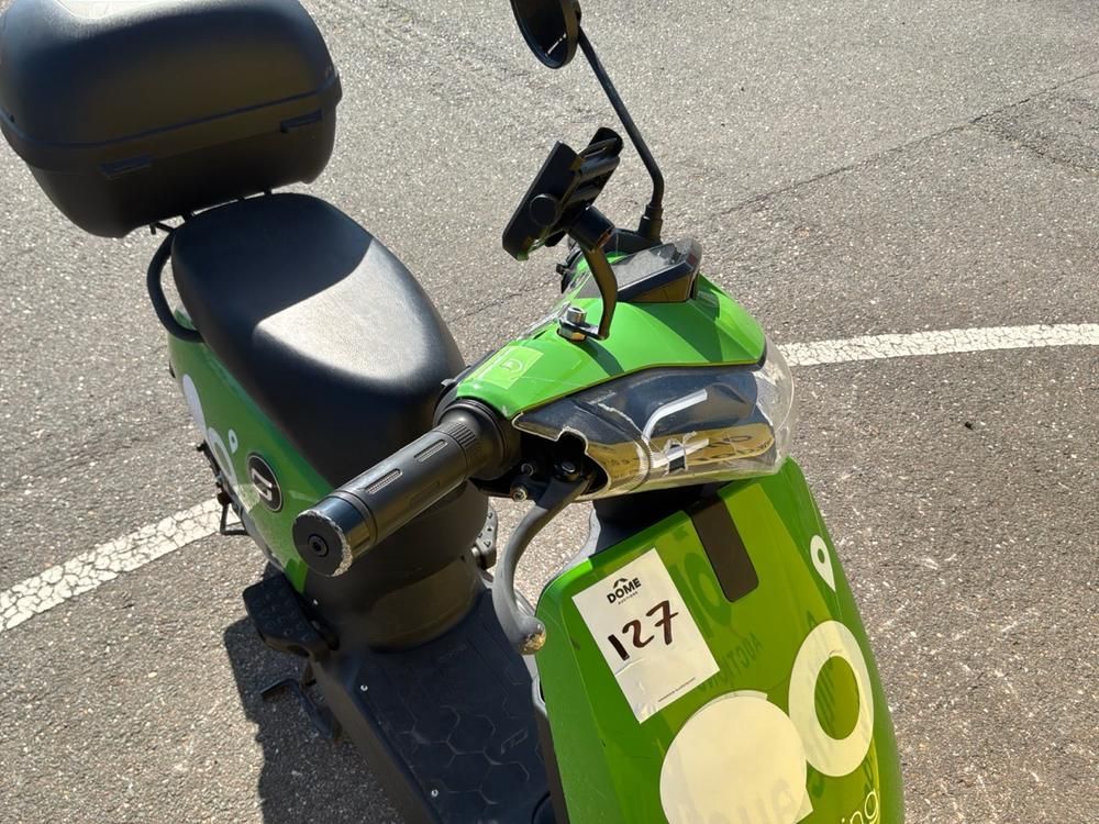 Super SOCO CUx Electric Scooter