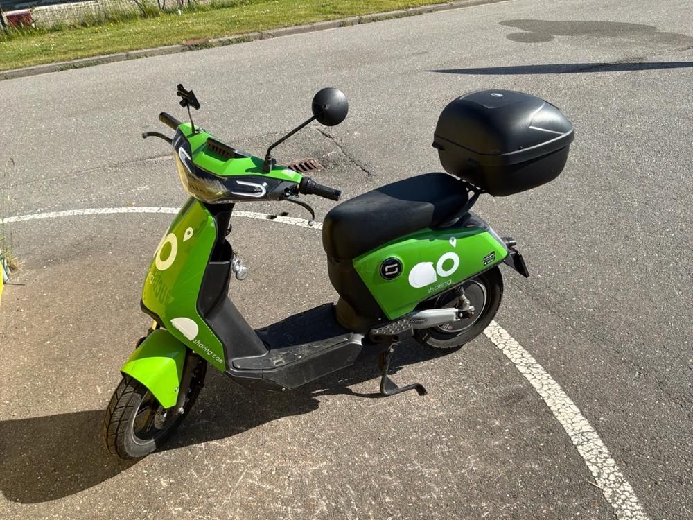 Super SOCO CUx Electric Scooter