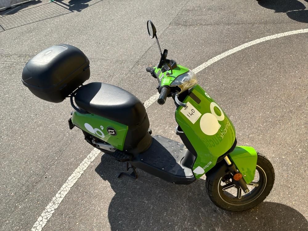 Super SOCO CUx Electric Scooter