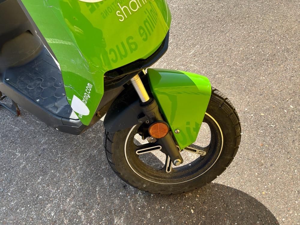 Super SOCO CUx Electric Scooter