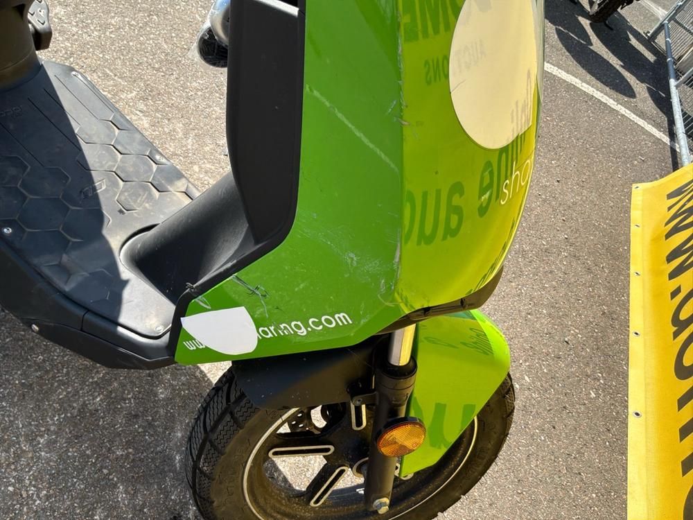 Super SOCO CUx Electric Scooter