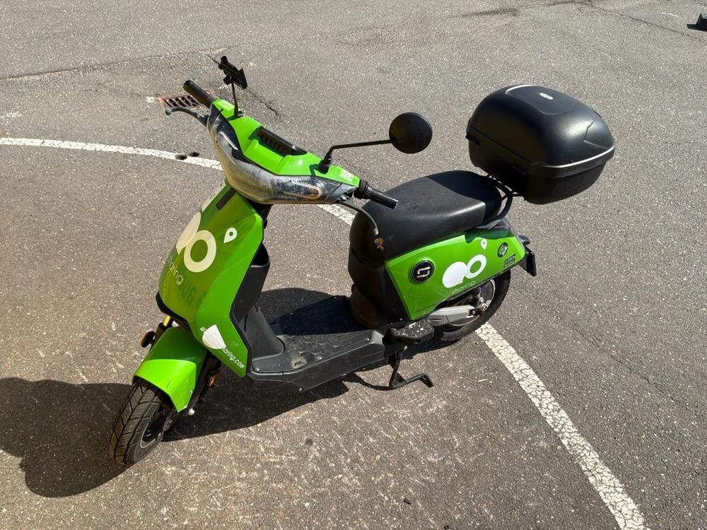 Super SOCO CUx Electric Scooter