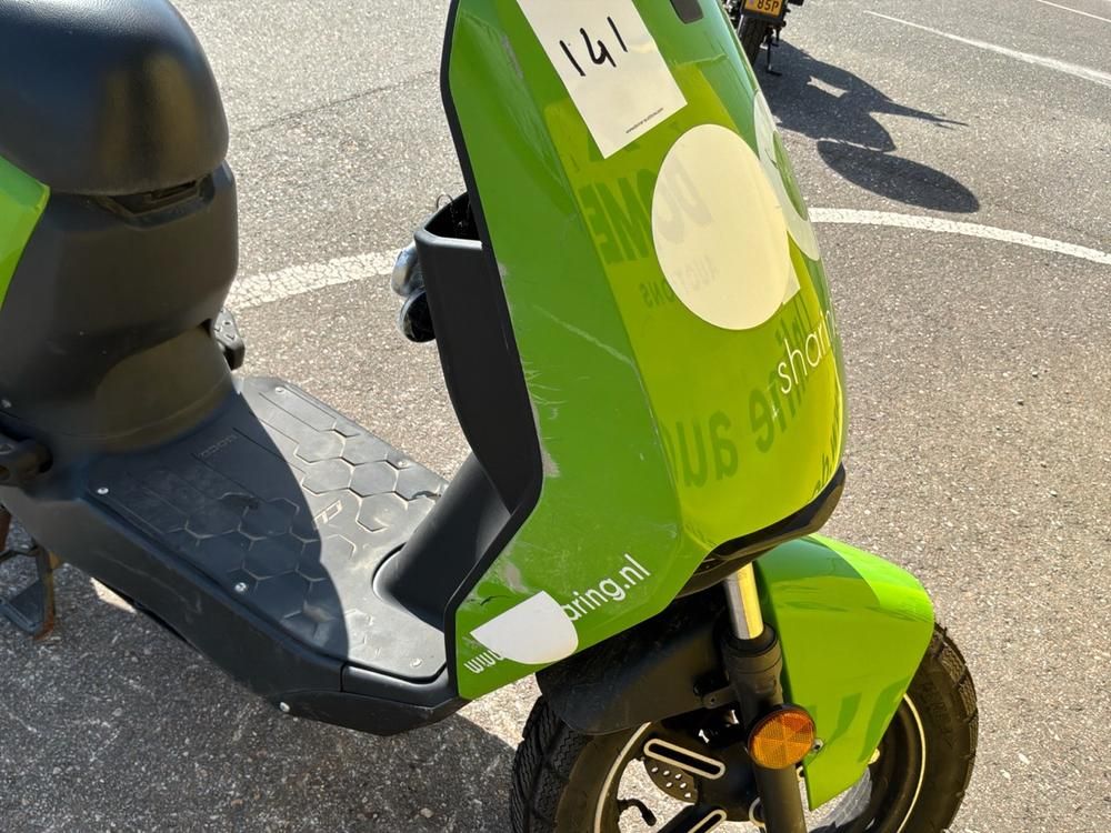 Super SOCO CUx Electric Scooter
