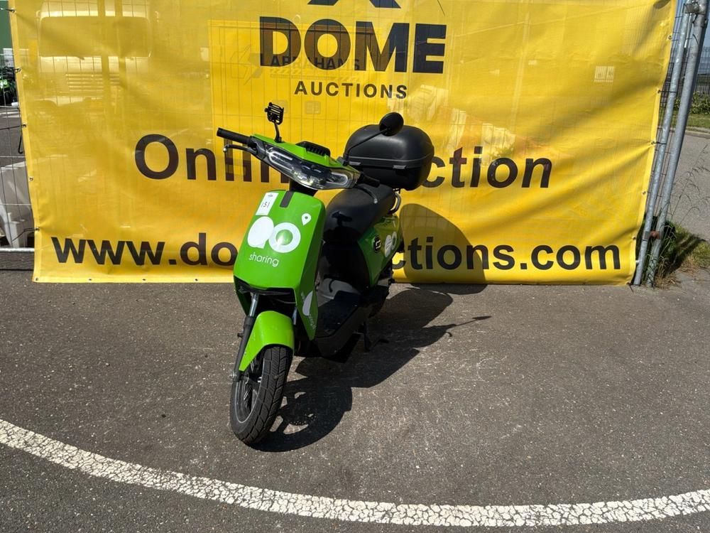 Super SOCO CUx Electric Scooter