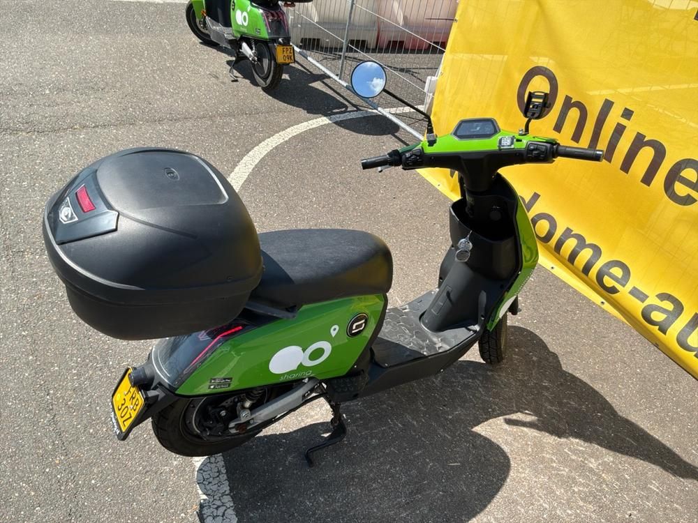 Super SOCO CUx Electric Scooter