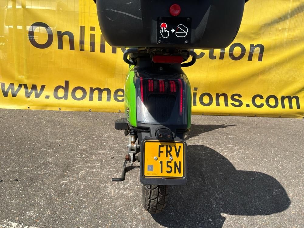 Super SOCO CUx Electric Scooter