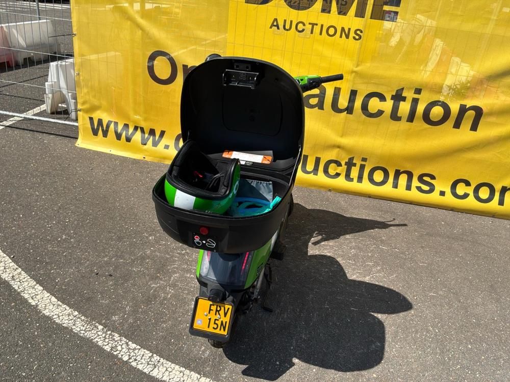 Super SOCO CUx Electric Scooter