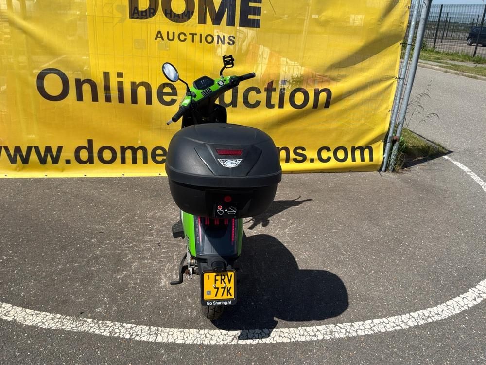 Super SOCO CUx Electric Scooter