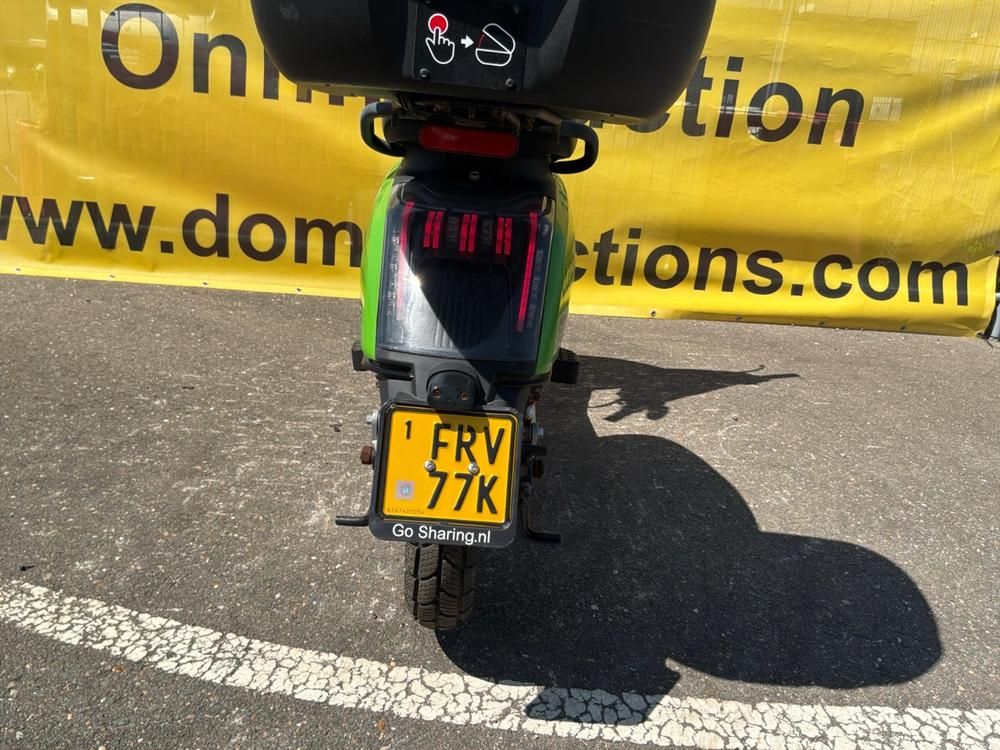Super SOCO CUx Electric Scooter