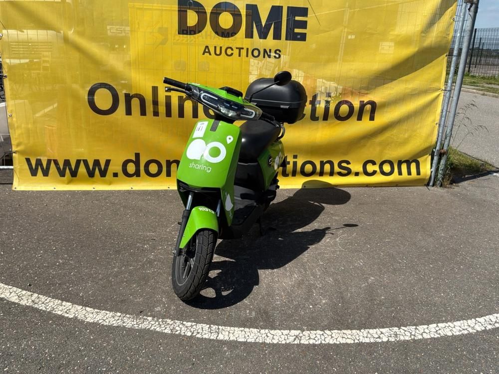Super SOCO CUx Electric Scooter