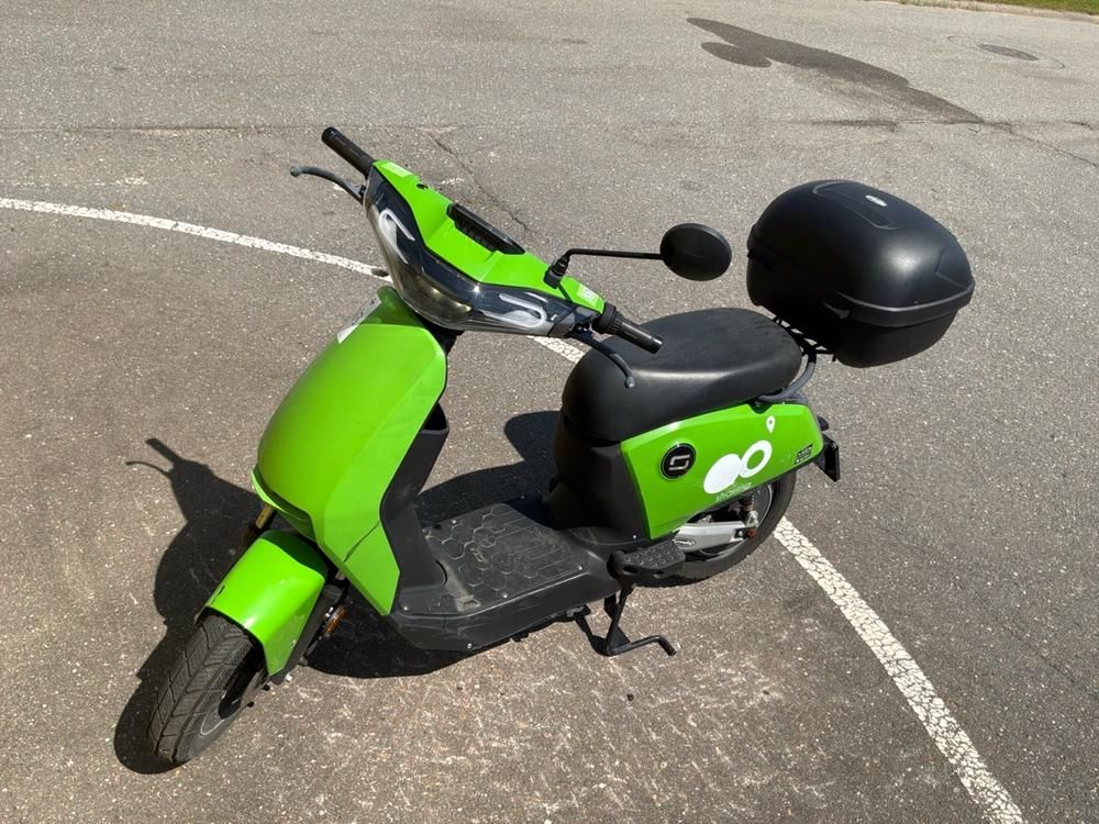 Super SOCO CUx Electric Scooter