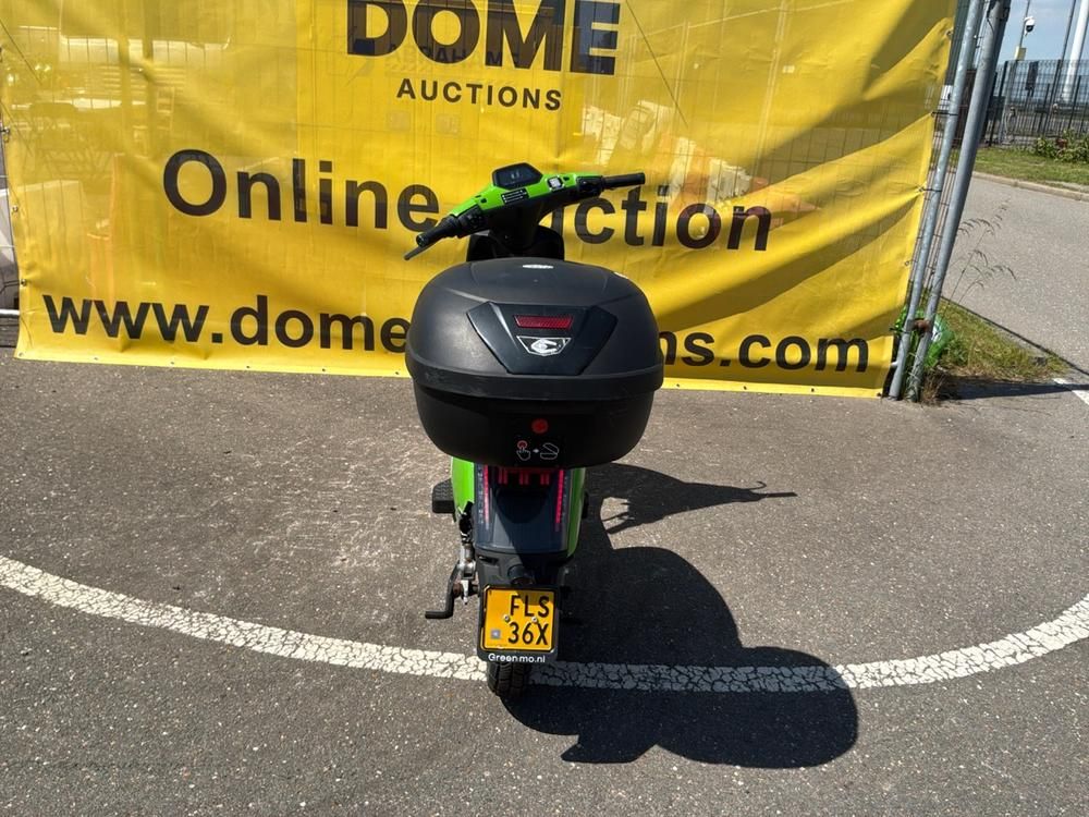 Super SOCO CUx Electric Scooter