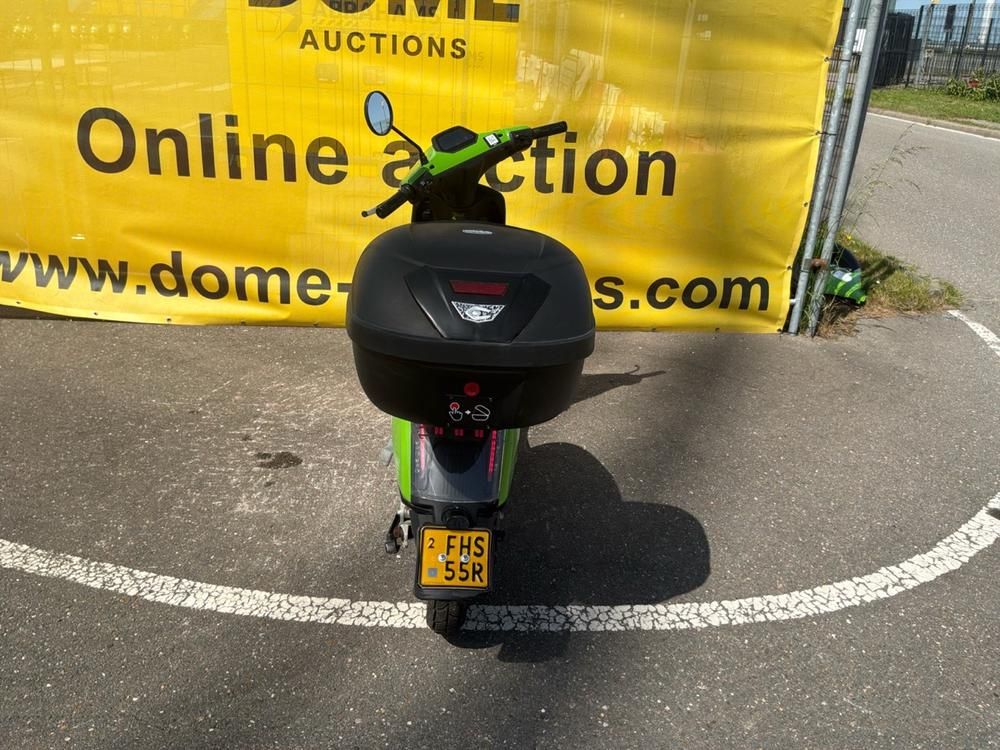 Super SOCO CUx Electric Scooter