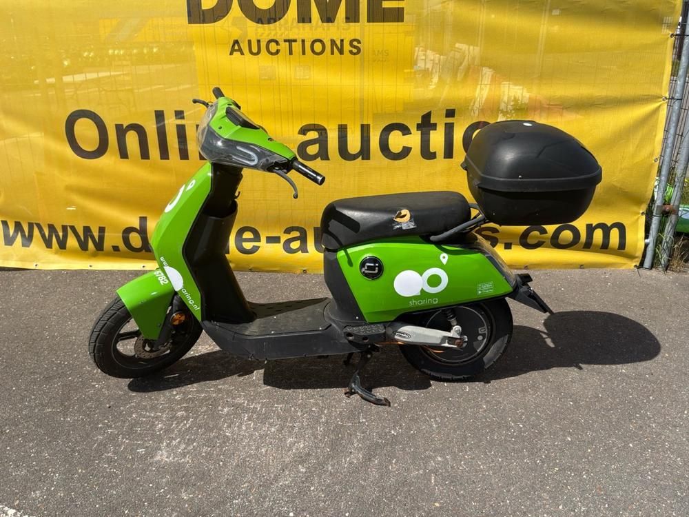 Super SOCO CUx Electric Scooter