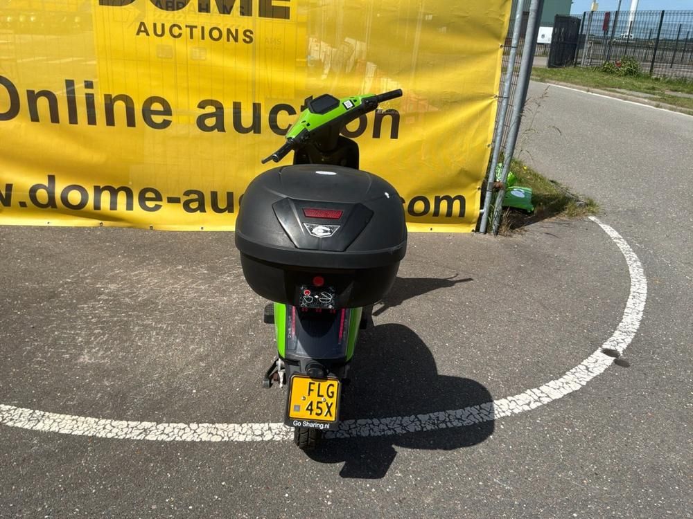 Super SOCO CUx Electric Scooter