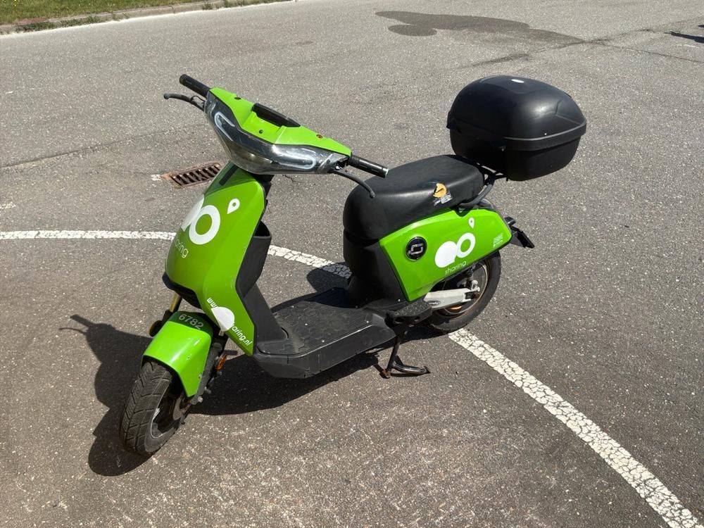 Super SOCO CUx Electric Scooter