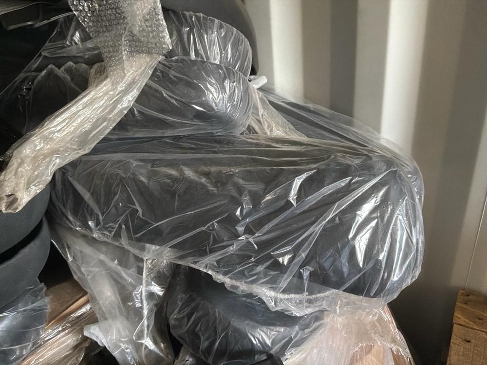 Super Soco Cux Stock of spare parts oa side and steering wheel covers, fenders, supports (8 pallets)