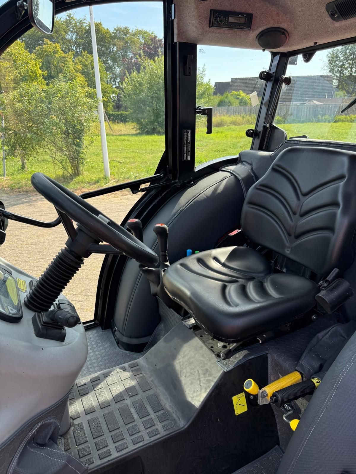 ARMATRAC 804 FG