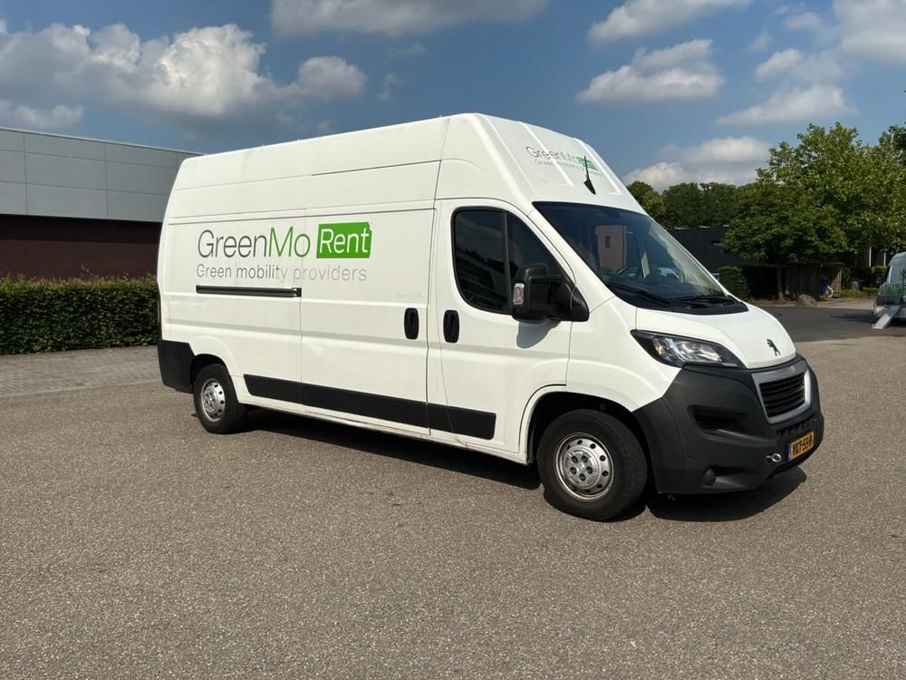 2021 Peugeot Boxer Commercial Van