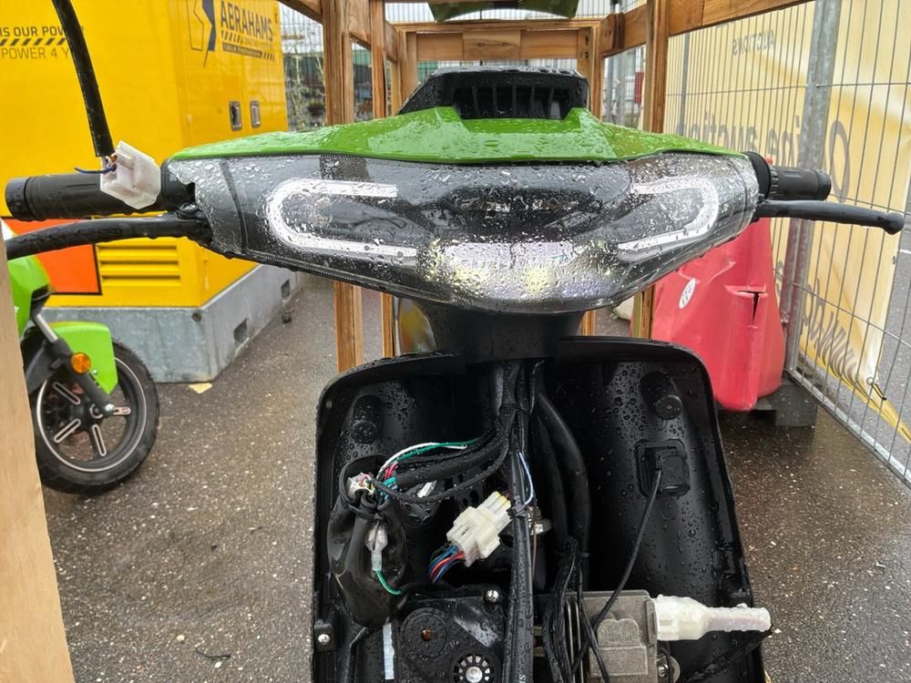 Super Soco Cux Electric Scooter (Unused)