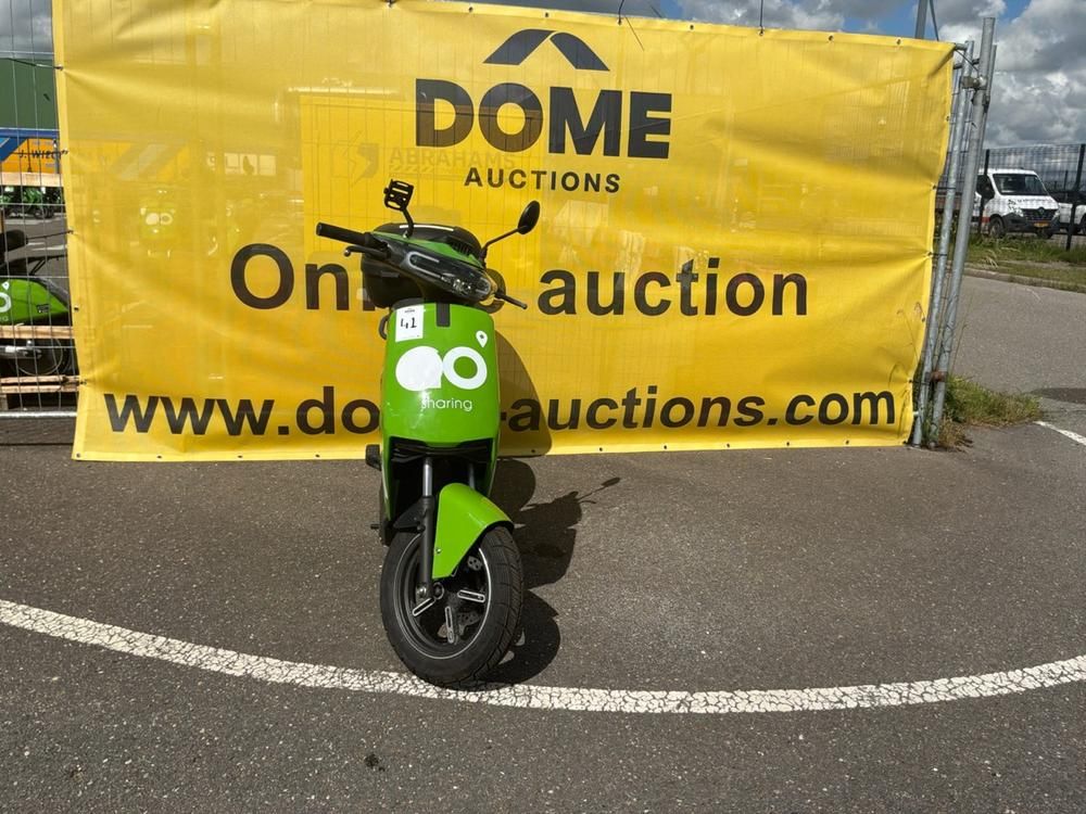 Super Soco CUx Electric Scooter