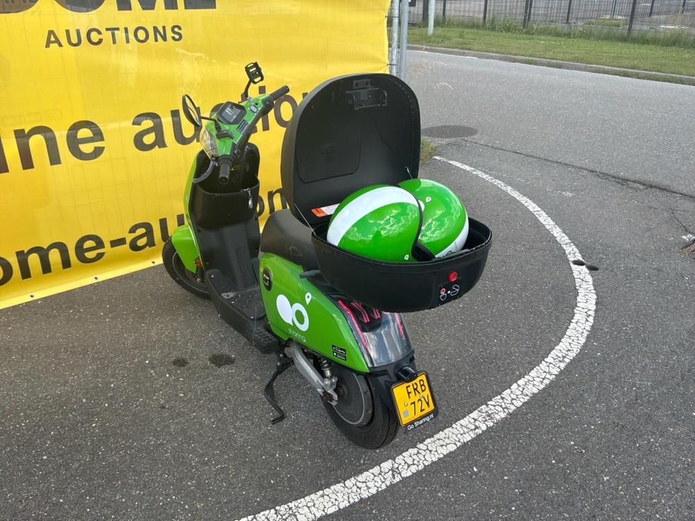 Super Soco CUx Electric Scooter