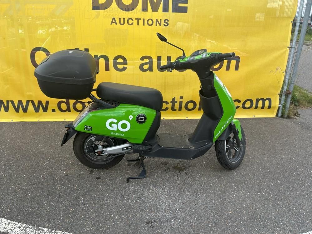 Super Soco CUx Electric Scooter