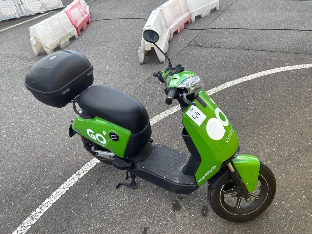 Super Soco CUx Electric Scooter