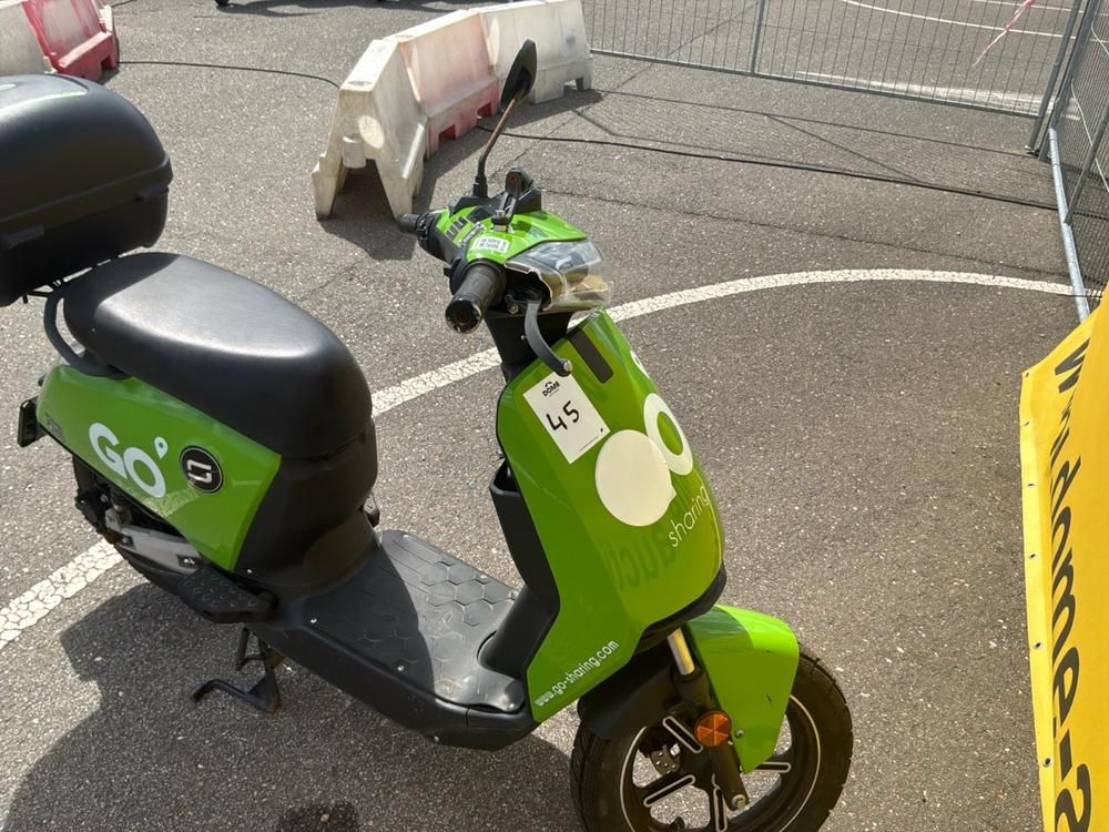 Super Soco CUx Electric Scooter