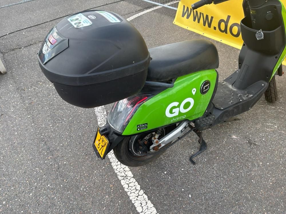 Super Soco CUx Electric Scooter