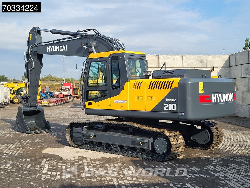 Hyundai R210