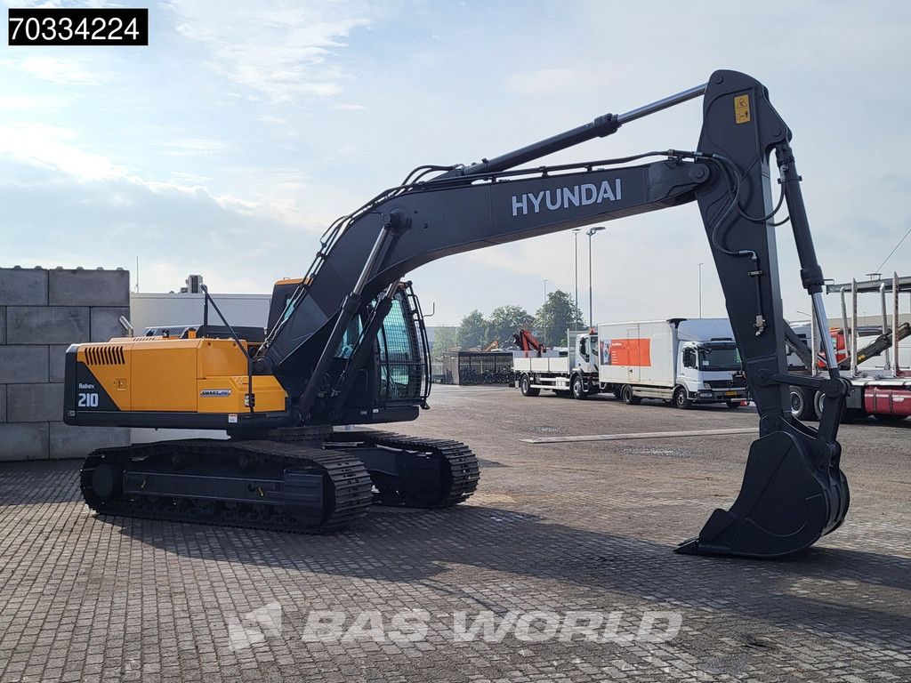 Hyundai R210
