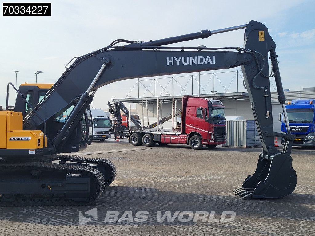 Hyundai R210