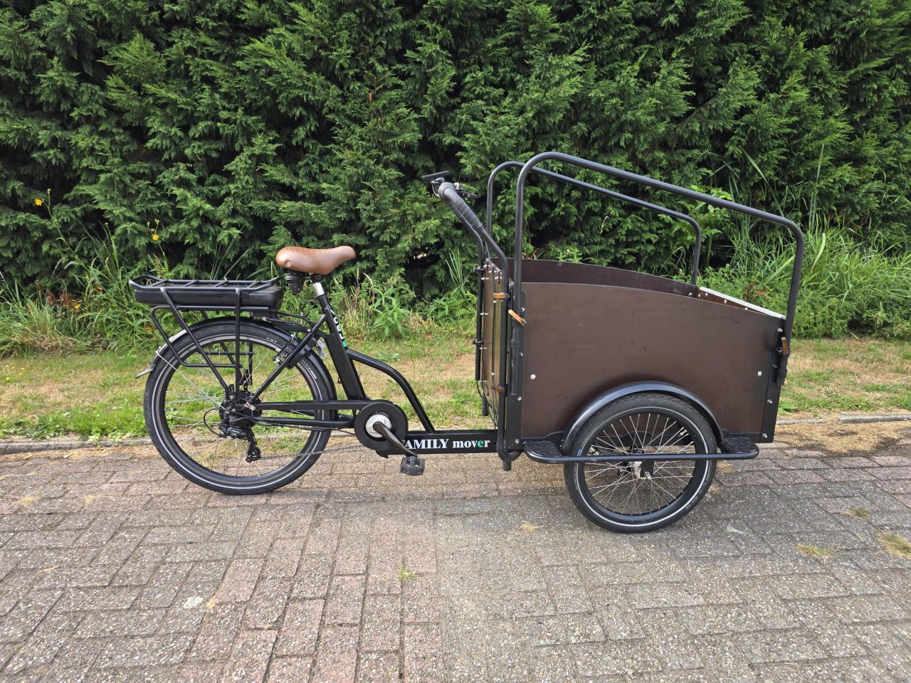Vogue Bakfiets gebruikte model family mover 2e hands elektrisch