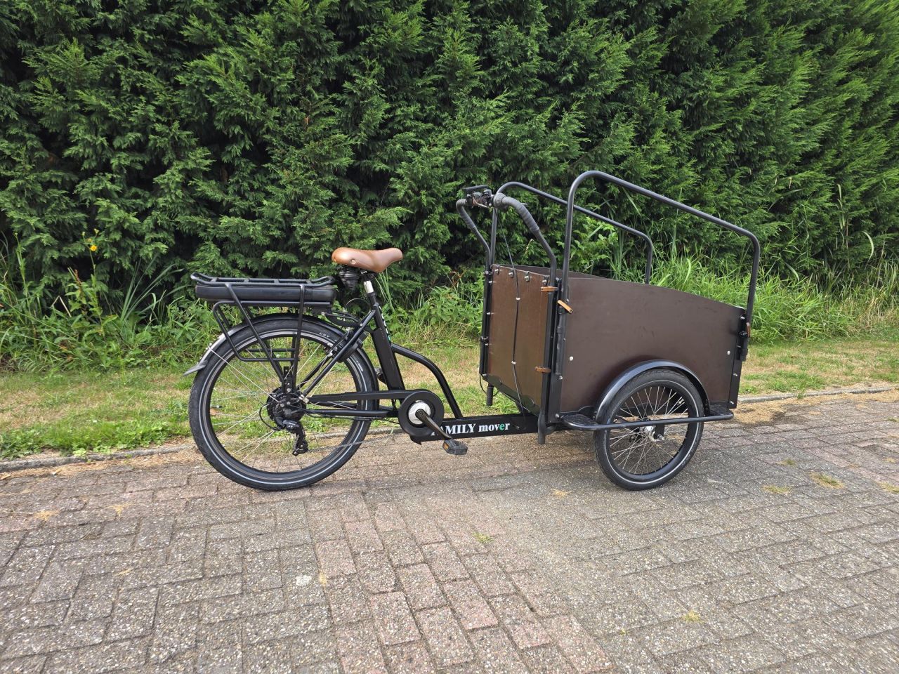 Vogue Bakfiets gebruikte model family mover 2e hands elektrisch
