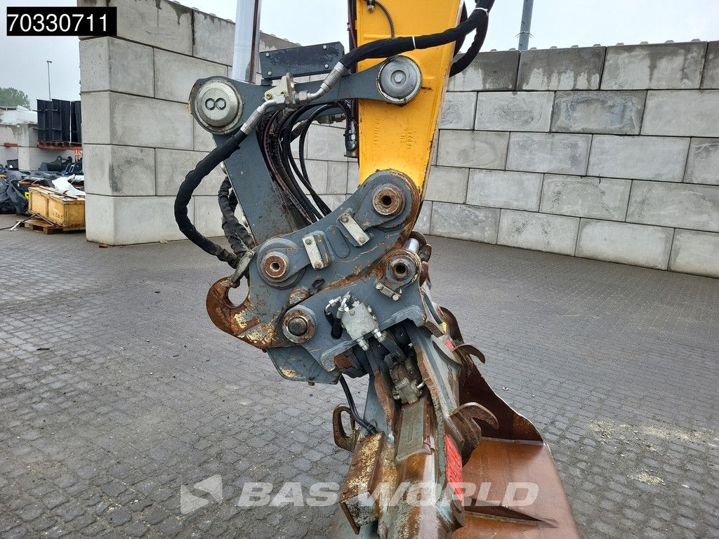 Liebherr R936 NLC
