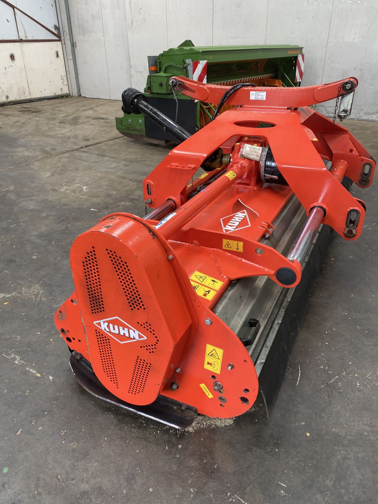KUHN BPR 305 KLEPELMAAIER MET SIDE SHIFT achterop of in fronthef