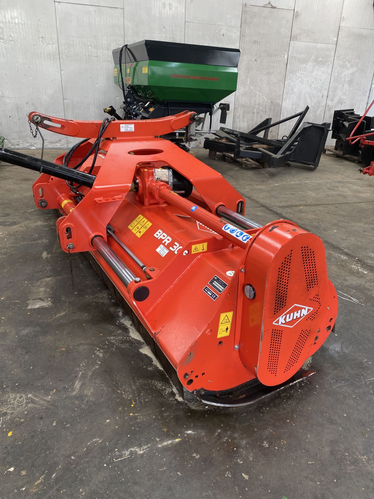 KUHN BPR 305 KLEPELMAAIER MET SIDE SHIFT achterop of in fronthef