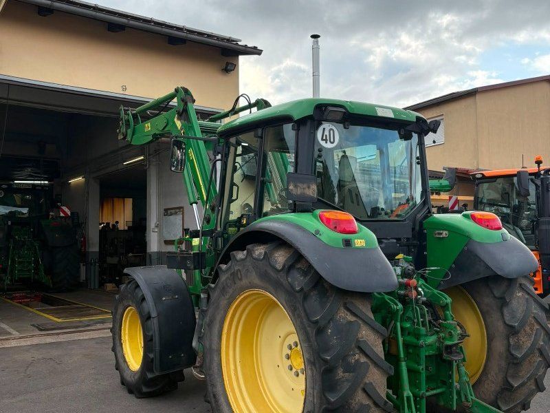 John Deere 6220SE