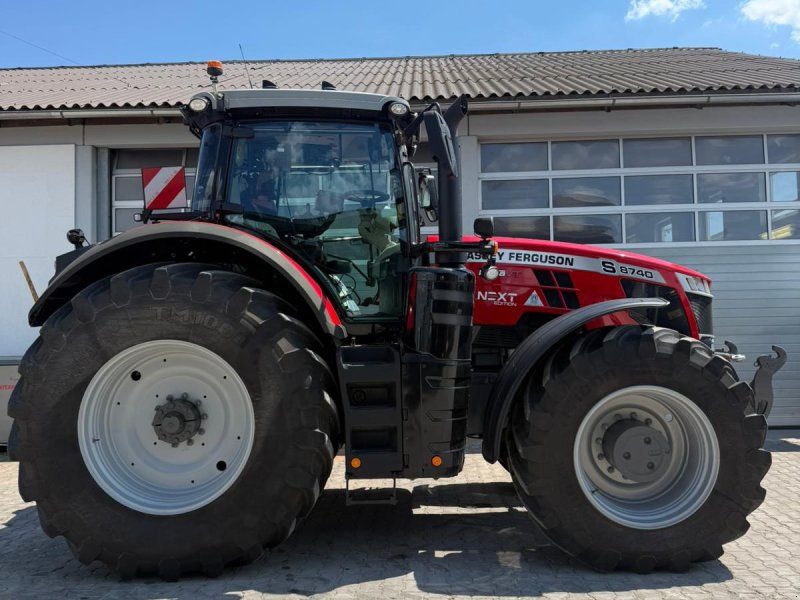 Massey Ferguson 8740 S Dyna VT Exclusive