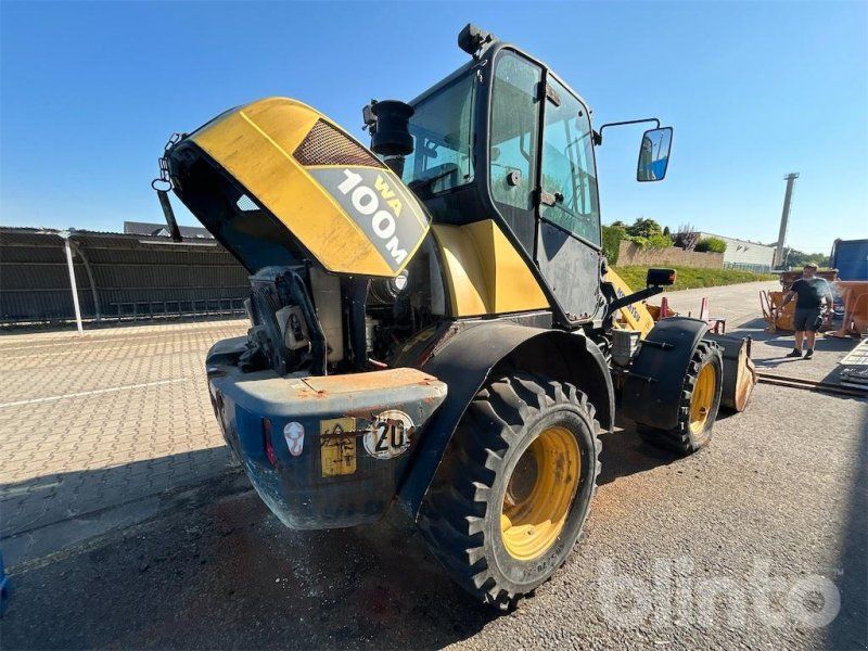 Komatsu WA100M-5