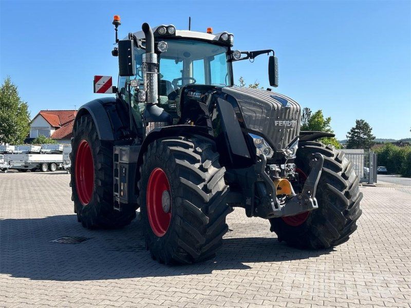 Fendt 828 Vario S4 Profi Plus Black