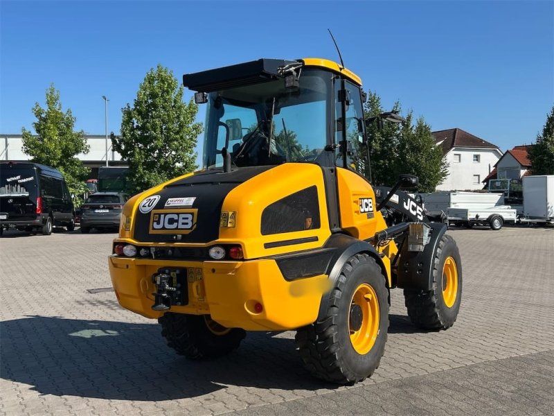 JCB 409 AGRI Stage V Demo