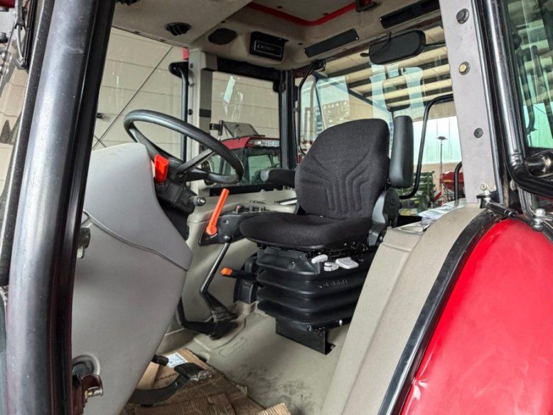 Case JX1100U